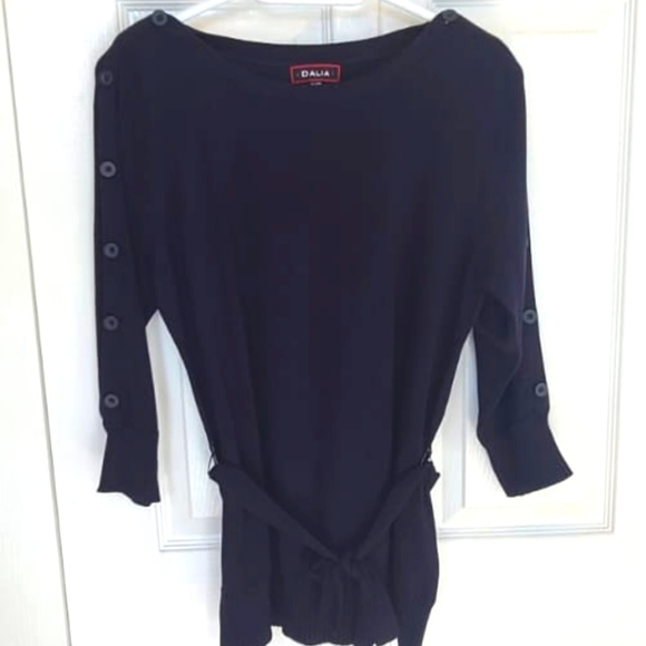 NWOT ☆ Dahia Navy Blue Tie Waist Sweater Size L - Picture 1 of 8
